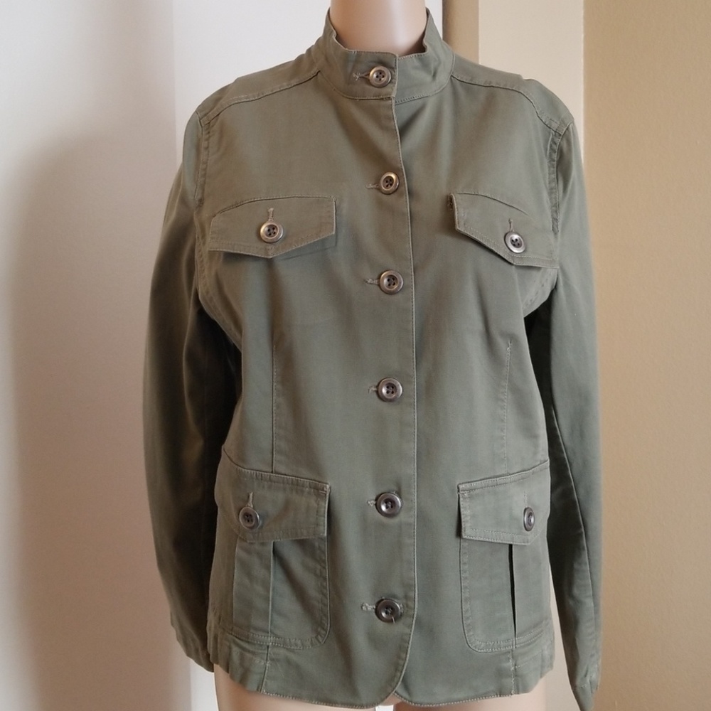 CHICO'S PLATINUM LIGHT JACKET